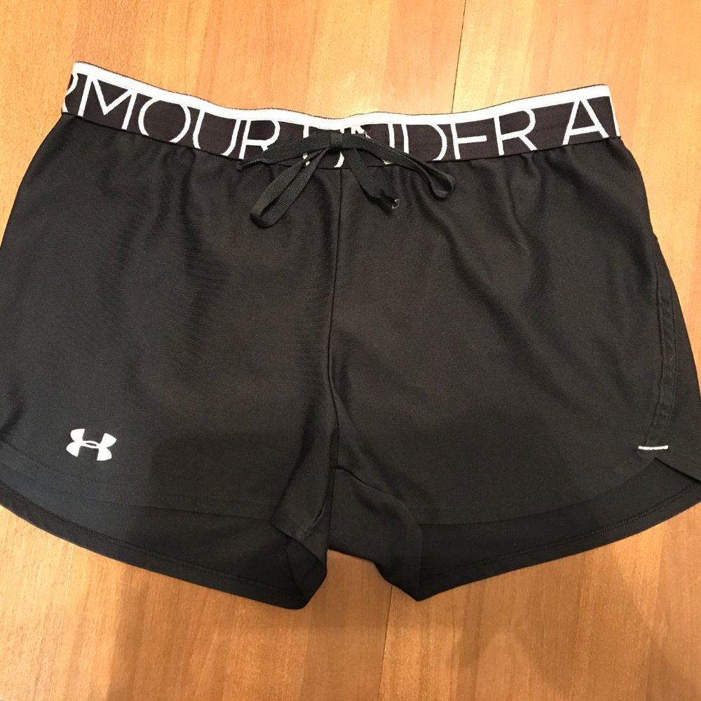 Under Armour Black shorts. Size M.
